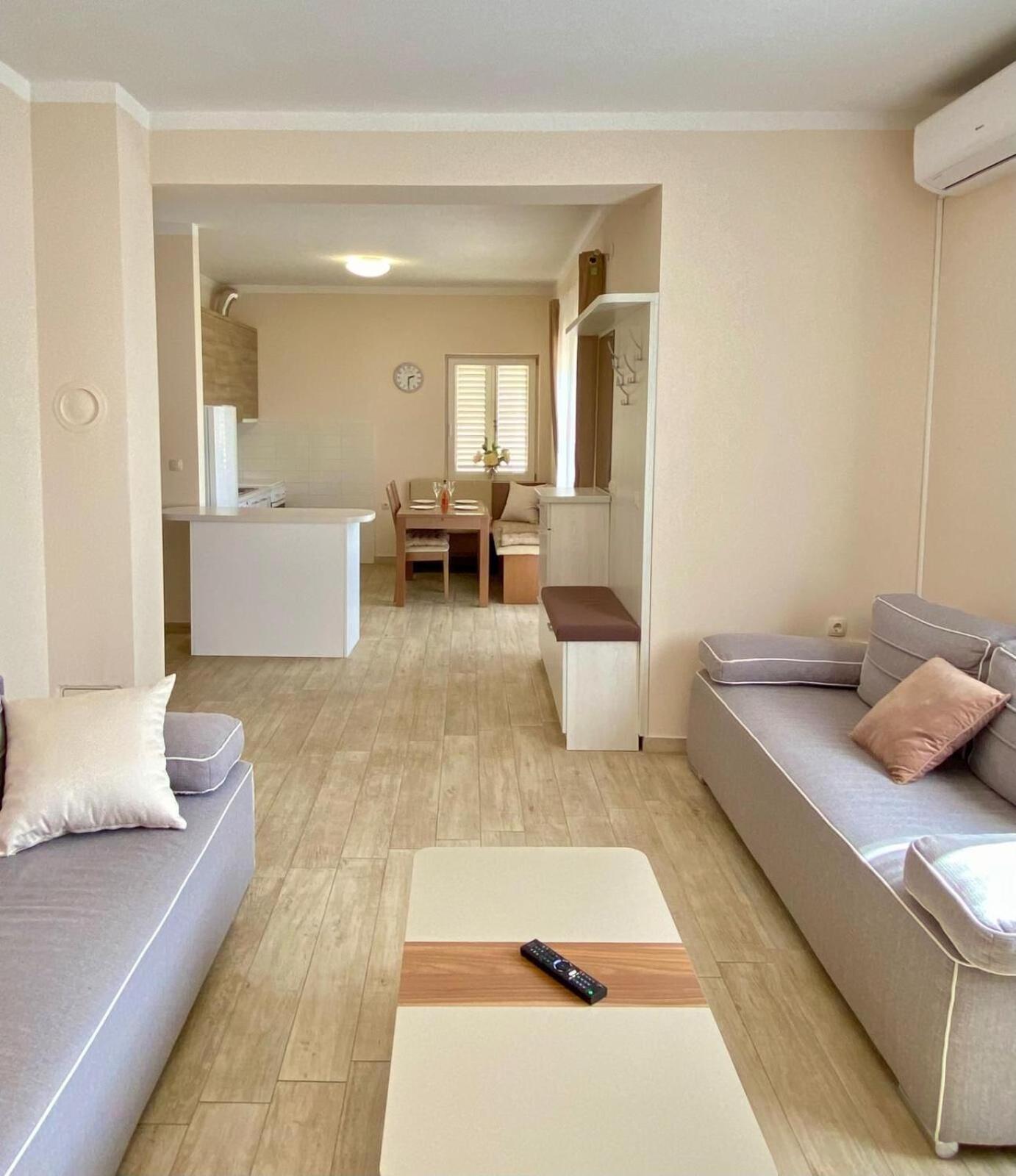 Apartment Ante Starigrad Paklenica Buitenkant foto